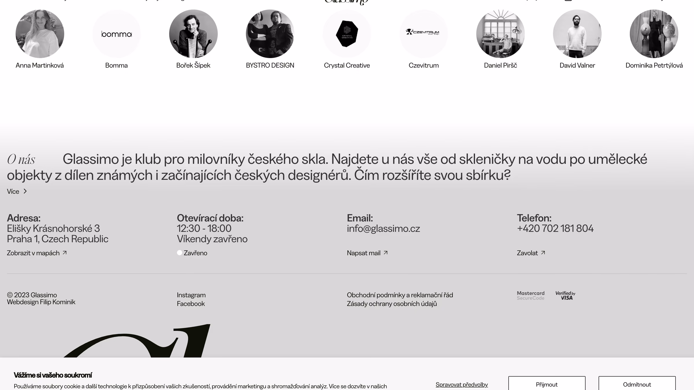 Produktové detaily nechávají sklo vyniknout